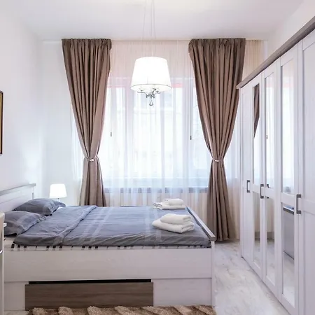 Appartamento Pop Up - Colourful One Bedroom Flat - Top Center